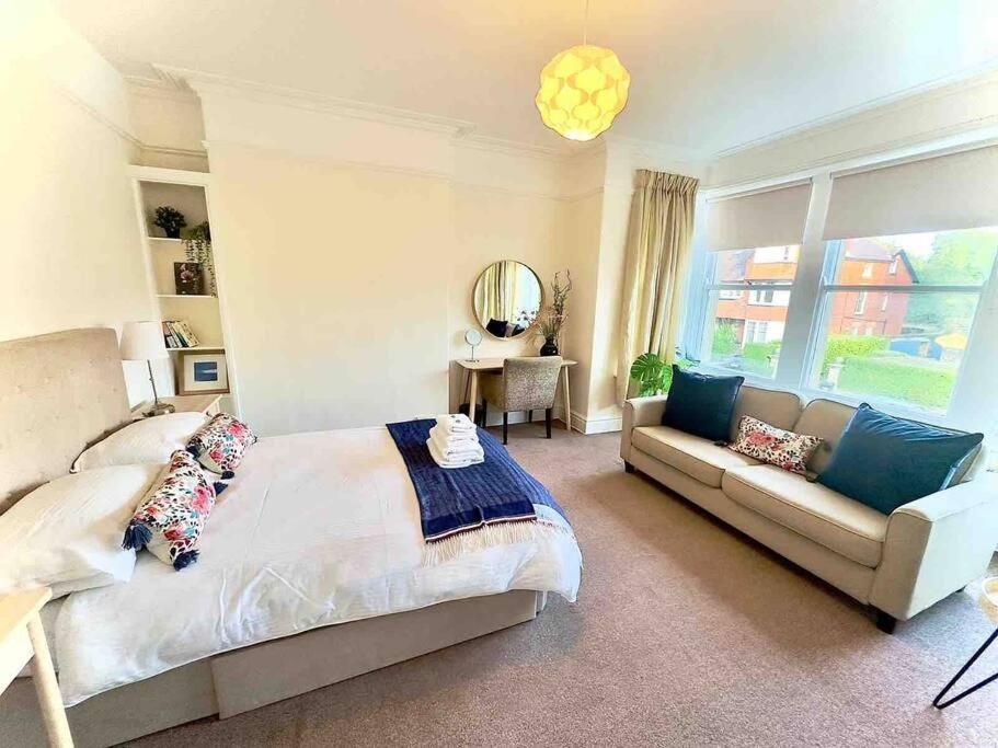 Spacious & Bright 3 Bed Harrogate Apartment Exterior foto