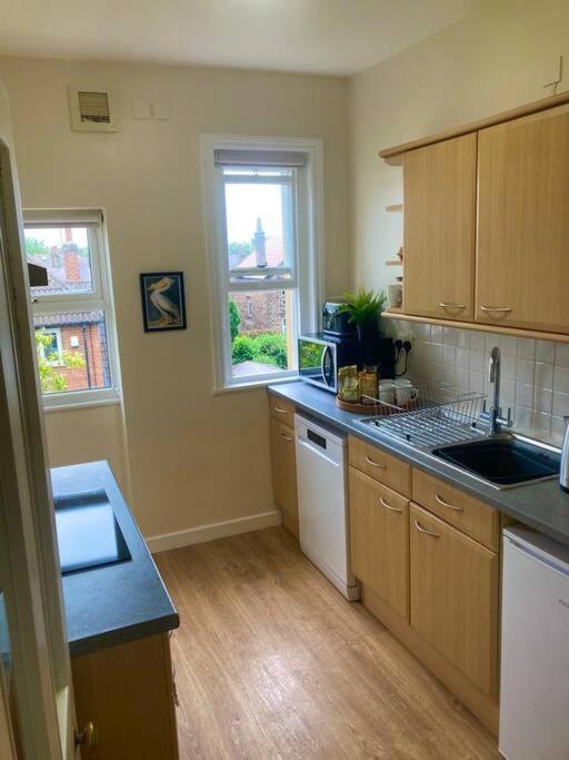 Spacious & Bright 3 Bed Harrogate Apartment Exterior foto