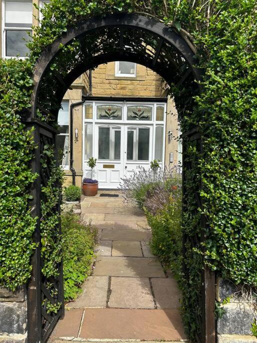 Spacious & Bright 3 Bed Harrogate Apartment Exterior foto