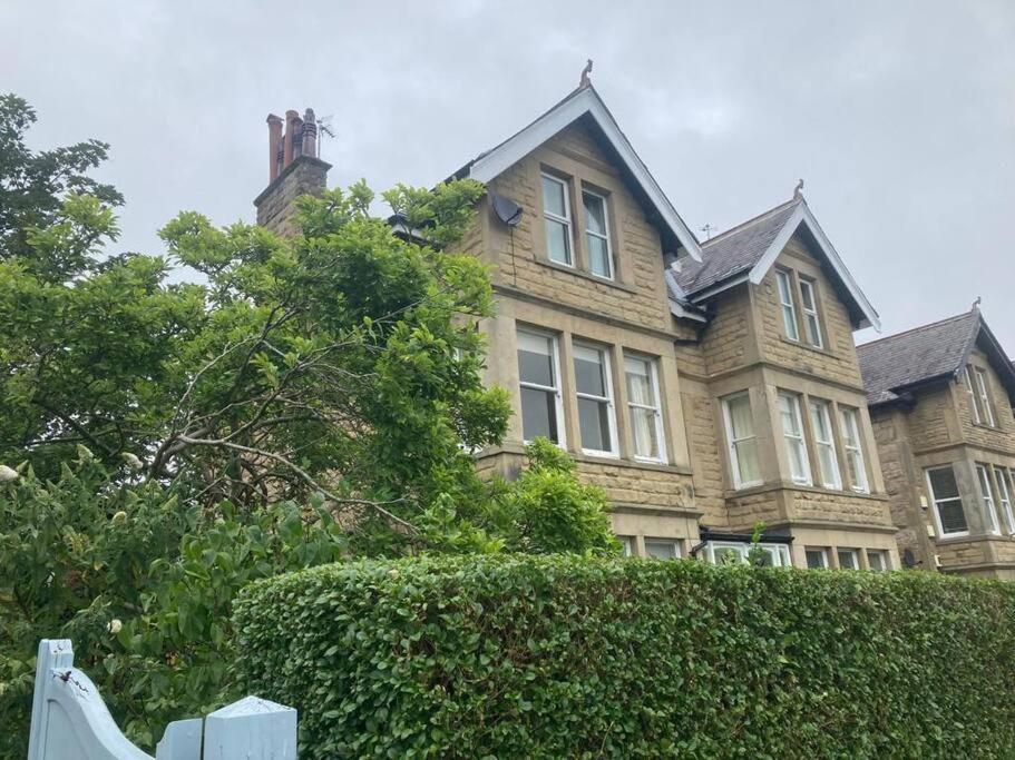 Spacious & Bright 3 Bed Harrogate Apartment Exterior foto